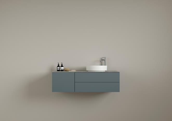 Air Solid 120 A i Ocean NCS S 6005 B20G med bänkskiva Raw Concrete.