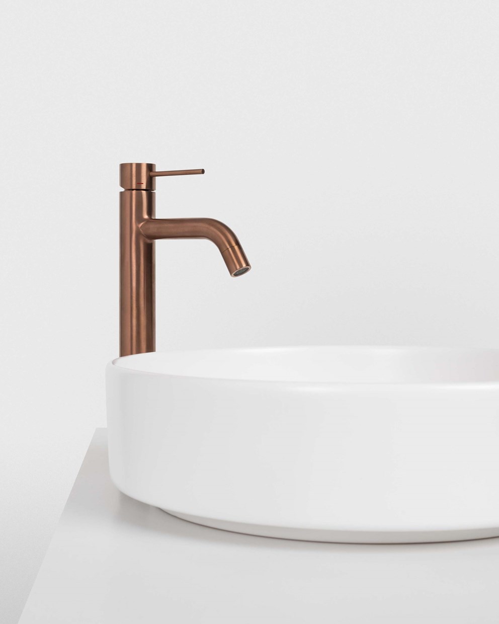 Tvättställsblandare Steel Voyage i Brushed Bronze.