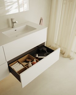 Kommod Core Solid med tillval Plus Divider och Plus Power.