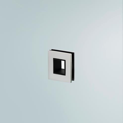55 x 55 mm, Insida: 25 x 25 mm, D: 15 mm. Ingår som standard. Kostnadsfritt alternativ på Arc Skjutdörr.