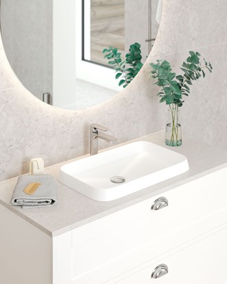 Grand Classic 100 med Level bänkskiva Raw Concrete. Tvättställsblandare Sleek.