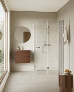 Kommod Core Sense 60. Duschhörna Linc Angel Flex med Pile.