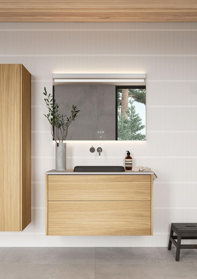 Grand Solid 100 i Natural Oak med Level bänkskiva Raw Concrete. Spegel Touch 100.